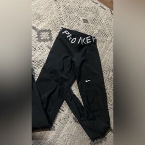 Nike Black Athletic Leggings with Elastic Waistband